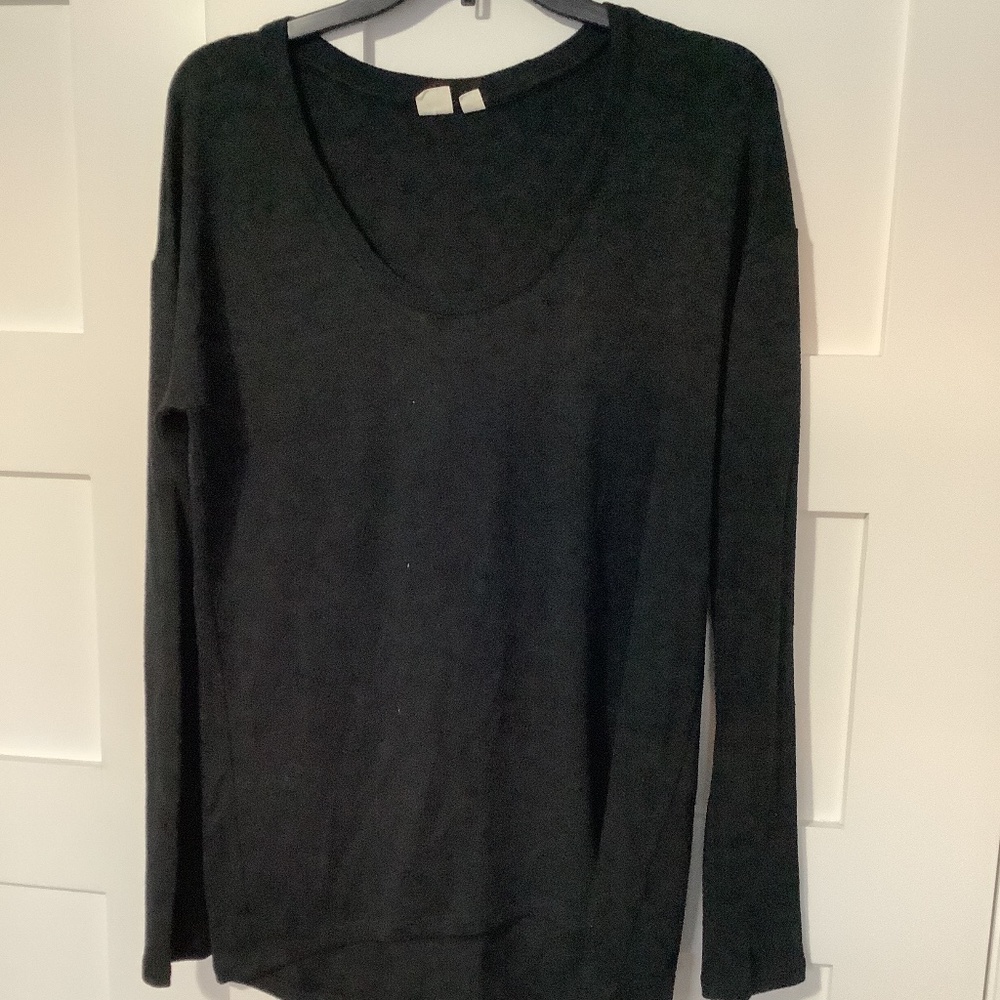 Gap sweater